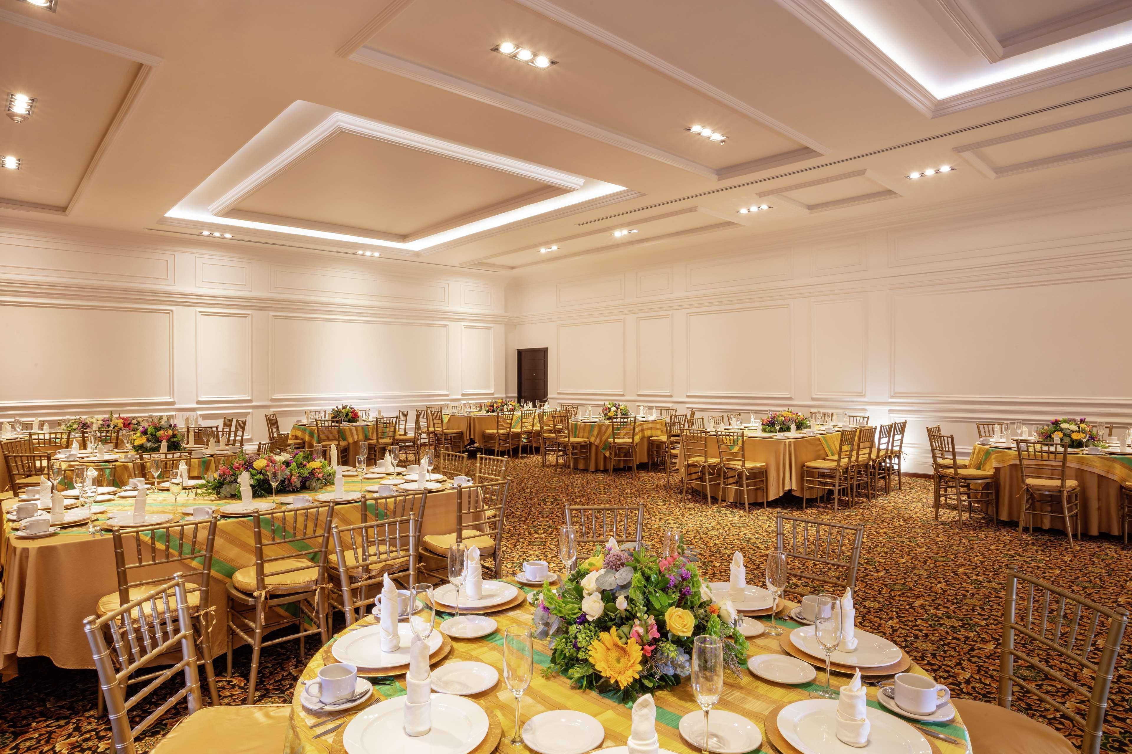 Hotel Doubletree By Hilton Toluca Zewnętrze zdjęcie
