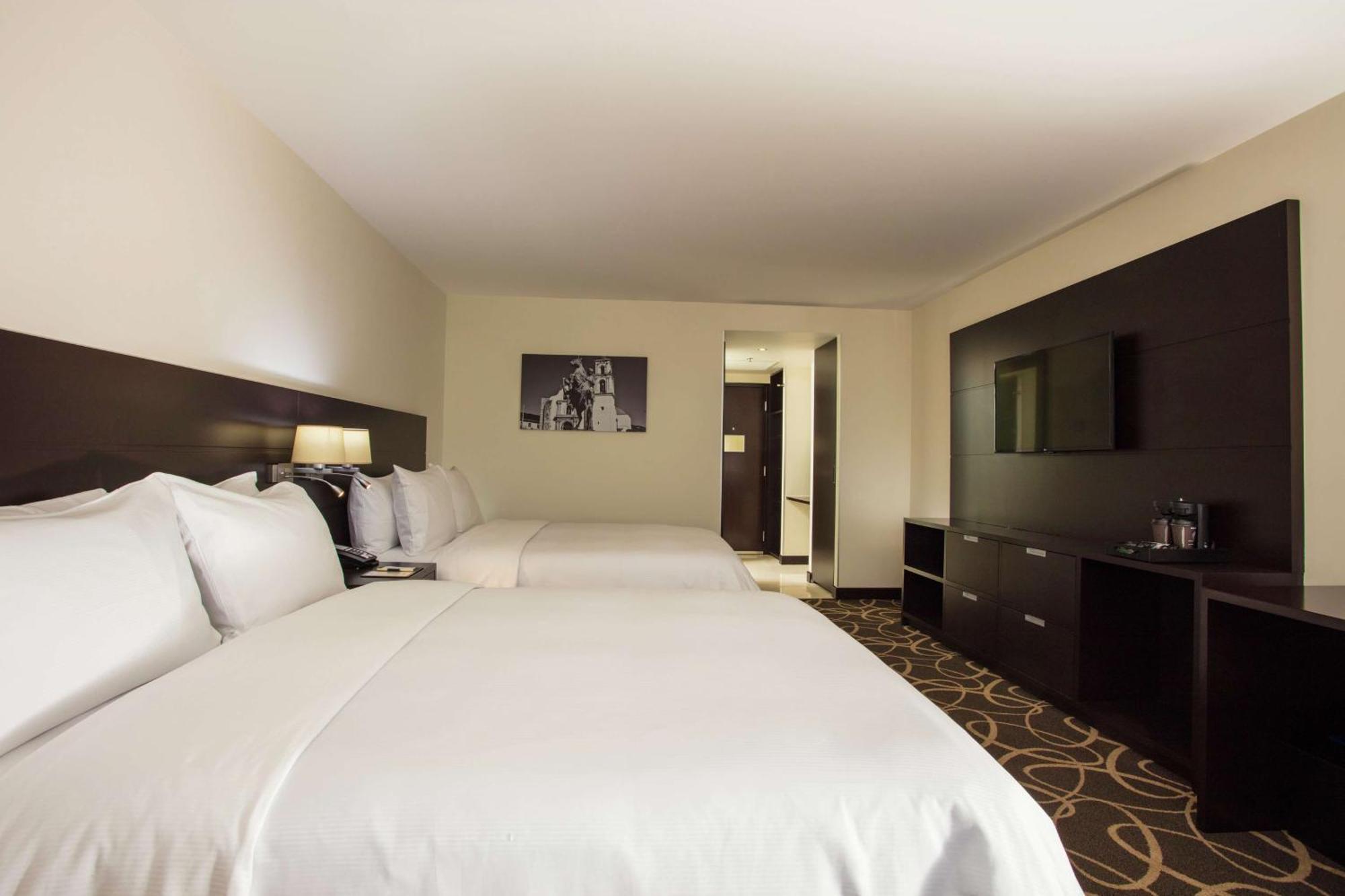 Hotel Doubletree By Hilton Toluca Zewnętrze zdjęcie