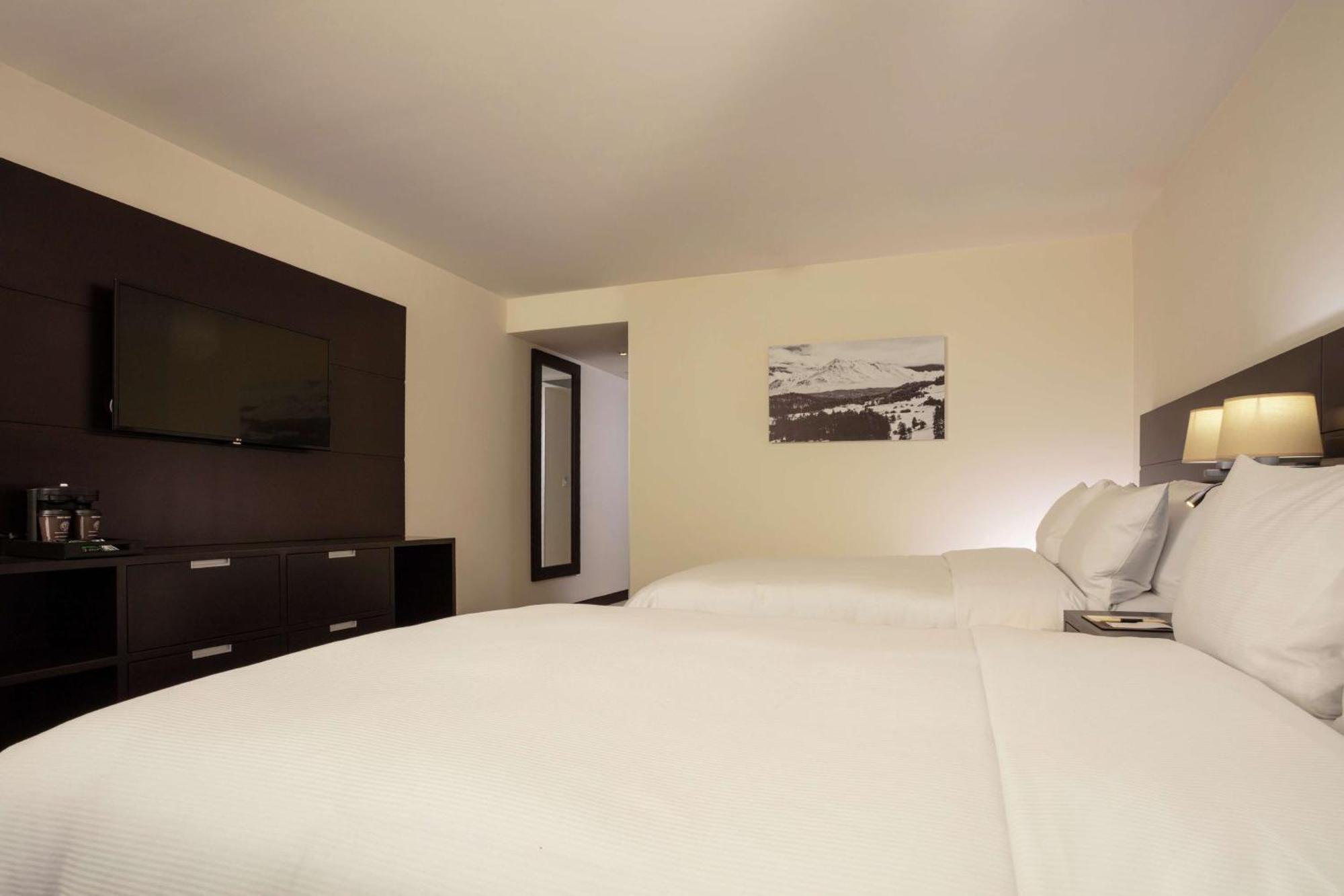 Hotel Doubletree By Hilton Toluca Zewnętrze zdjęcie